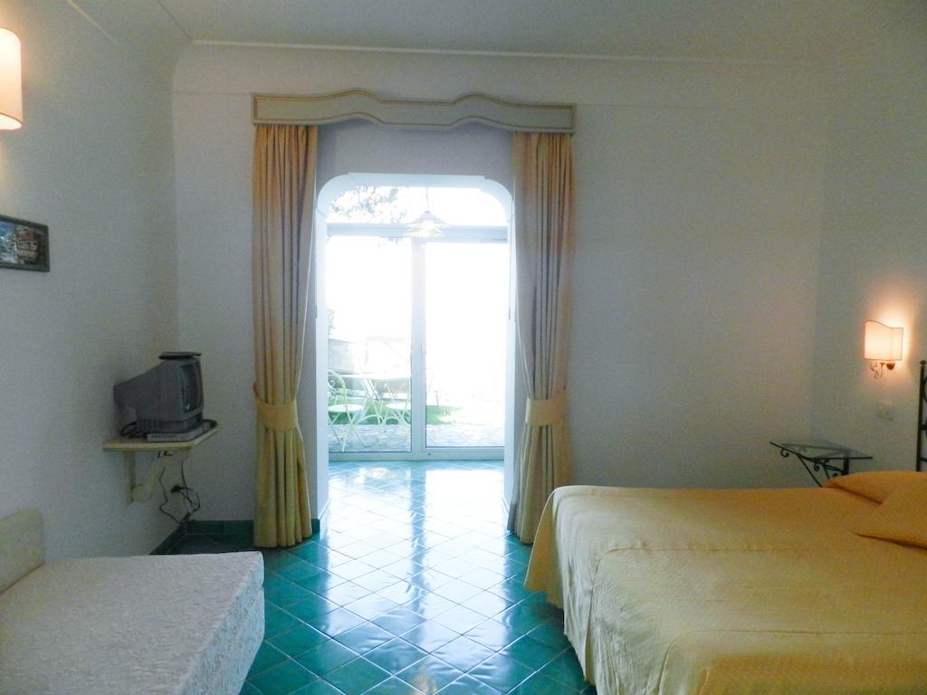 Bacio Del Sole B&B פוזיטנו מראה חיצוני תמונה